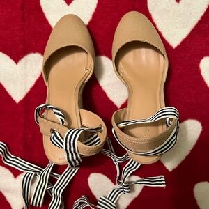 Women's Tan Strappy wedges